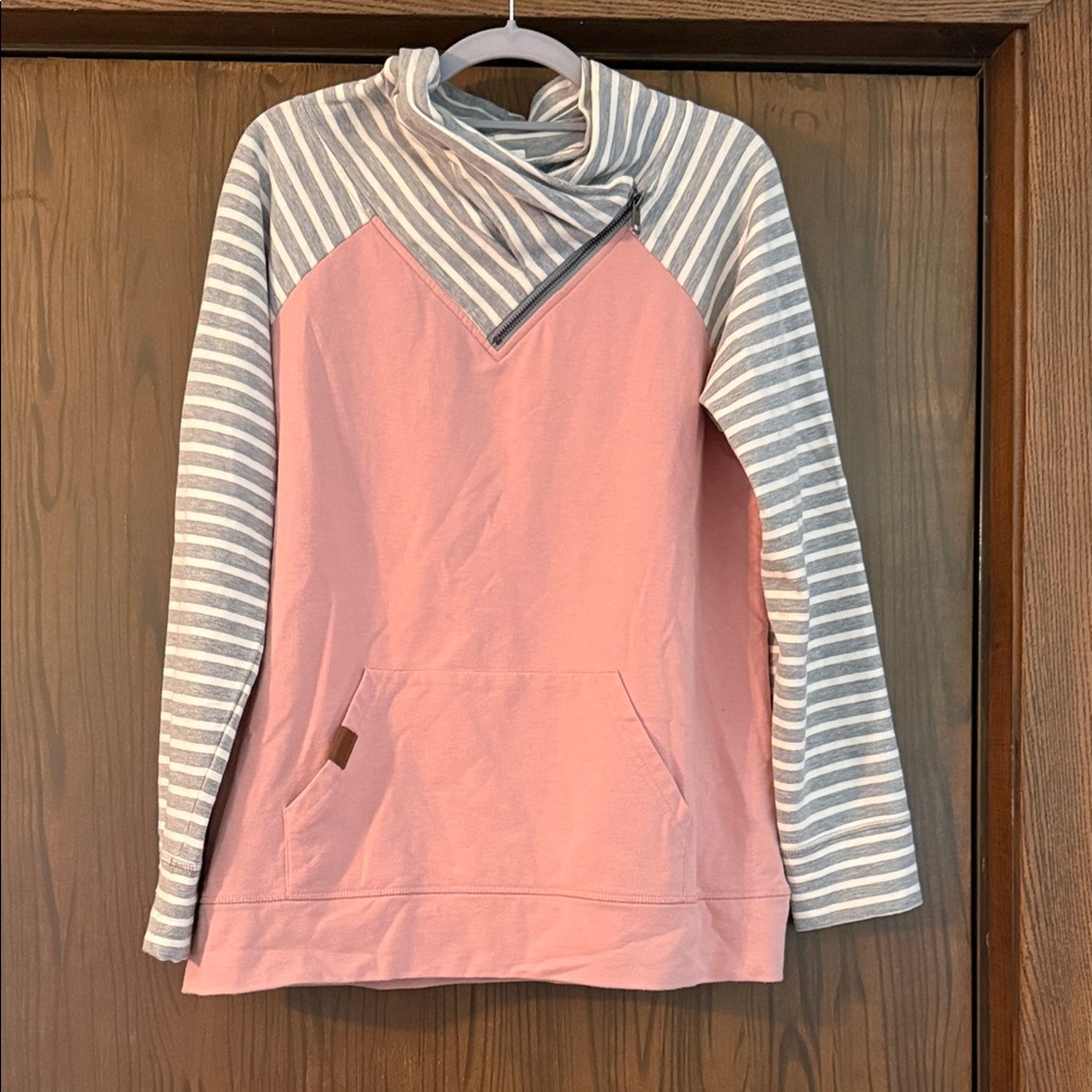 Maurices Gray, Cream and Pink Long Sleeve